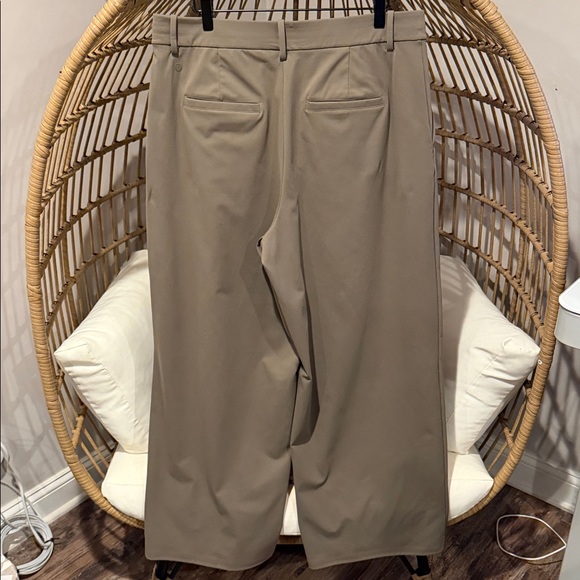 Lululemon Daydrift High-Rise Trouser Regular - Picture 5 of 6